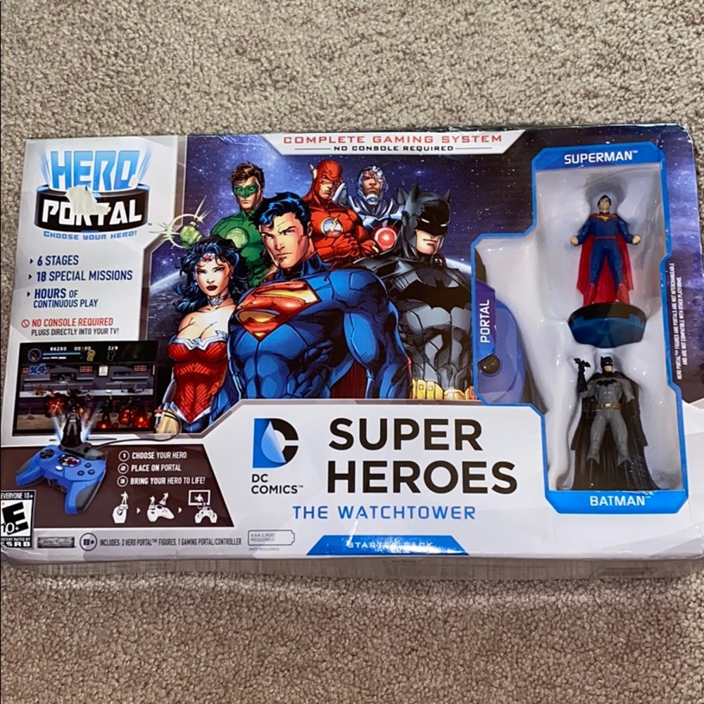 NWOT DC Super Heroes The Watchtower Starter Pack